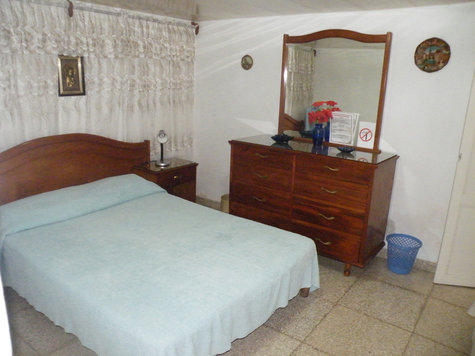 HAV131 - Room 2 Triple bedroom with private bathroom