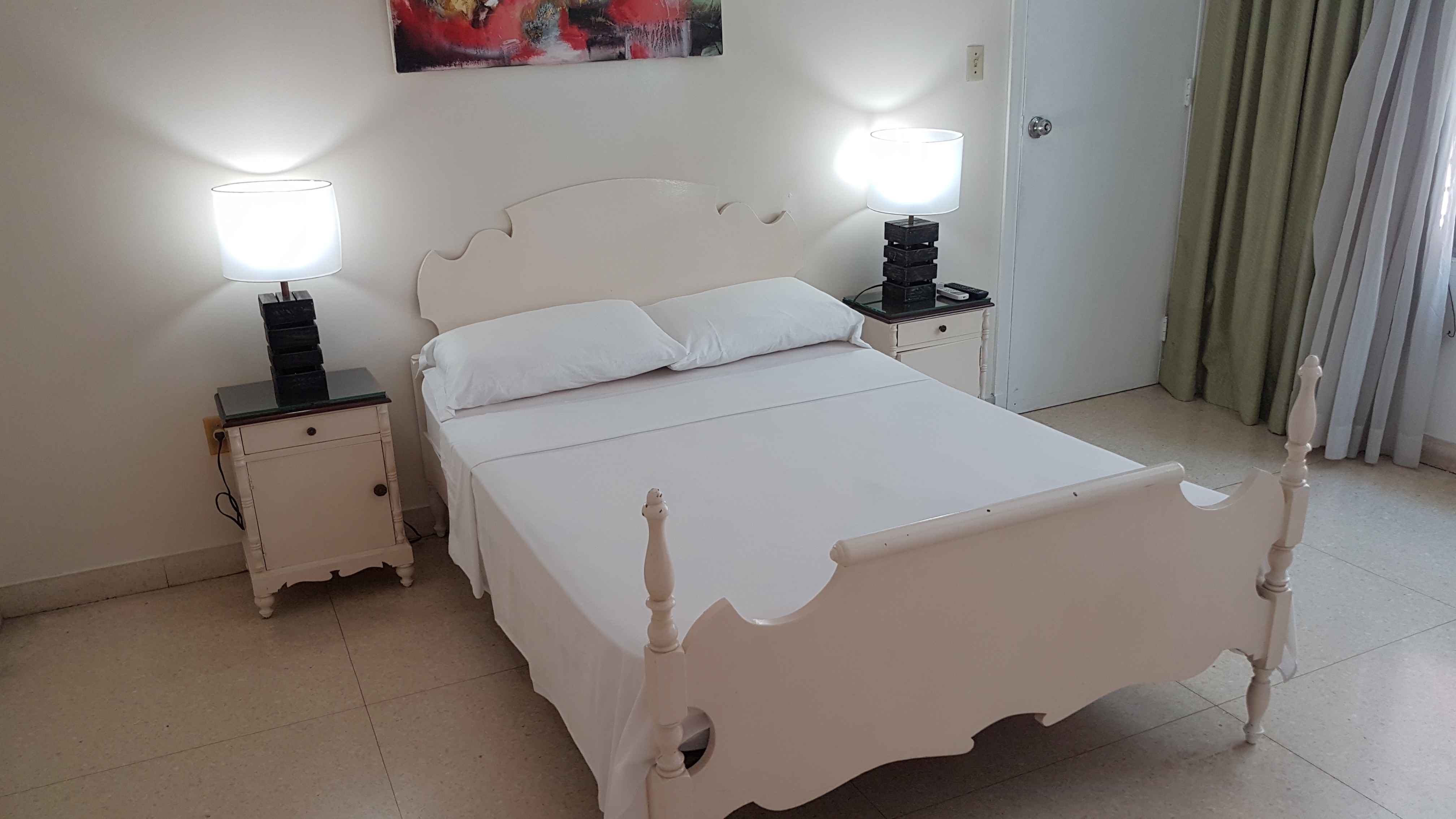 HAV402 - Room 2 Double bedroom with private bathroom