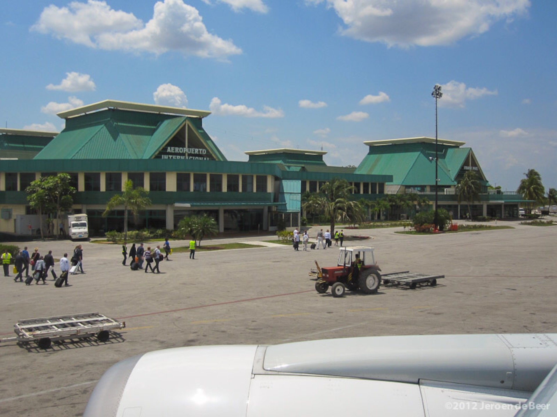 Holguin Airport to downtown